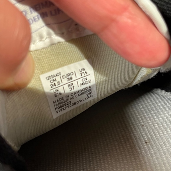 ASICS Women's Tiger Runner II Sportstyle Sneakers Size 7.5 - Picture 4 of 5